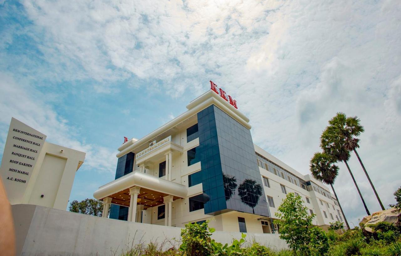 Hotel Kkm International Kuzhittura Esterno foto